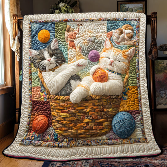 Playing Cat WX2802045CL Quilt