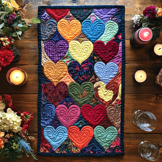 Heart WX2402159CL Quilted Table Runner