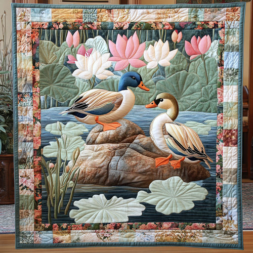 Lotus Mandarin Duck WJ1302017CL Quilt