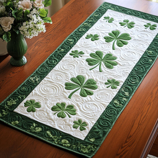 Lucky Clover WX2402161CL Quilted Table Runner