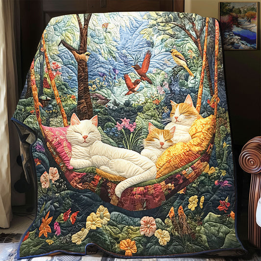 Cat In Garden WX0302002CL Quilt