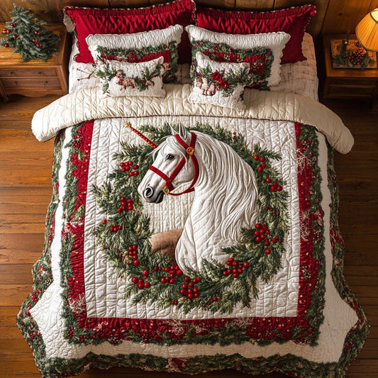 Horse Holly Berries WX0301092CL Duvet Cover Set