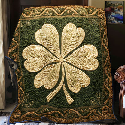 Golden Lucky Clover WX2702096CL Quilt